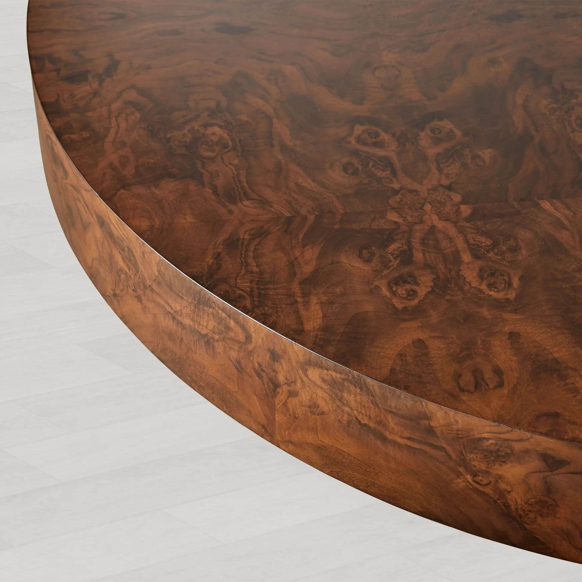 Cinzia Burl Round Coffee Table Walnut Wood Cocktail Table Plinth Base Sofa Center Tea Table