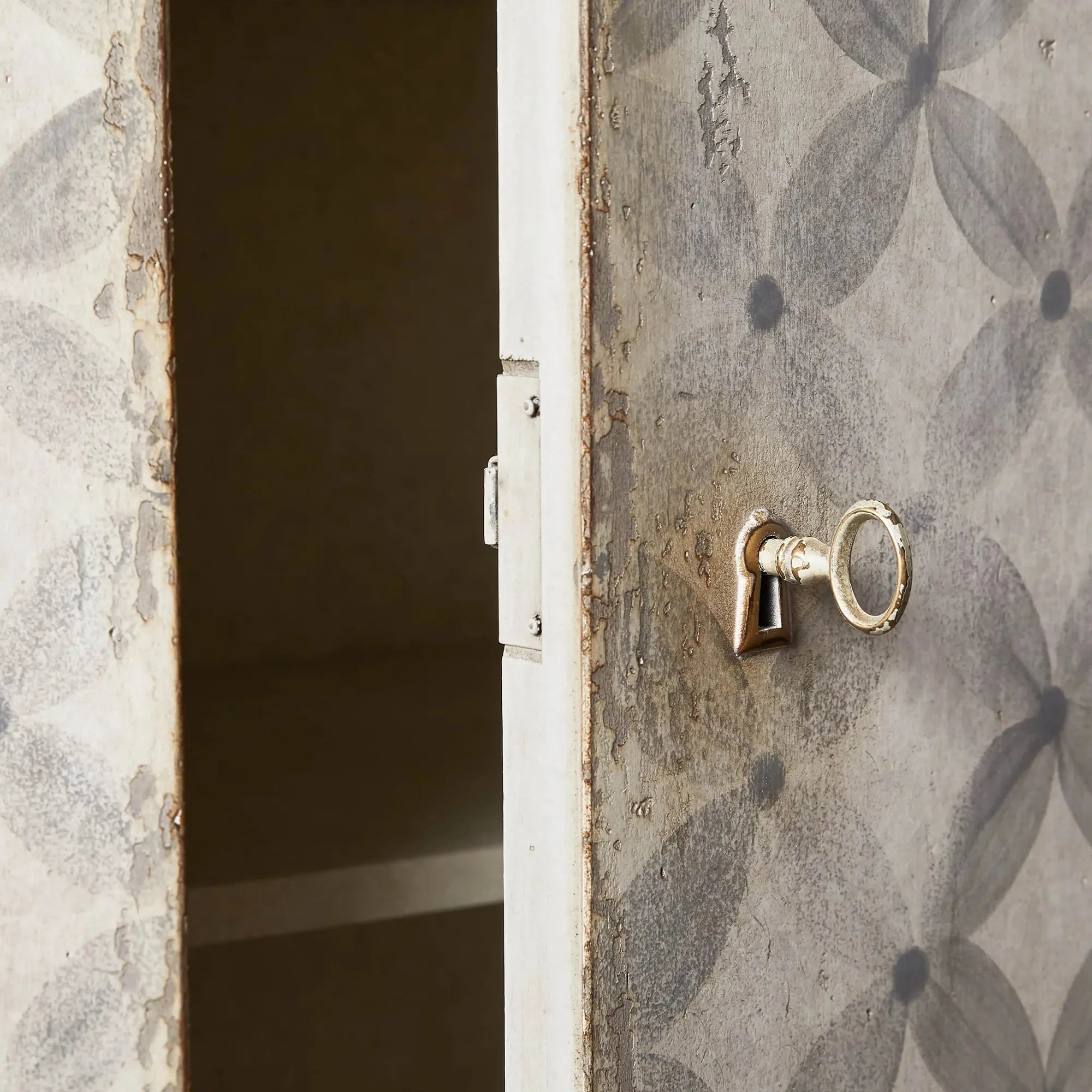 Messina Margherita Bell'Arte Sideboard Buffet Table Wood Living Room Entryways Cabinet